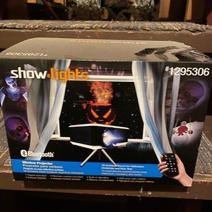 Halloween window  projector with tripod